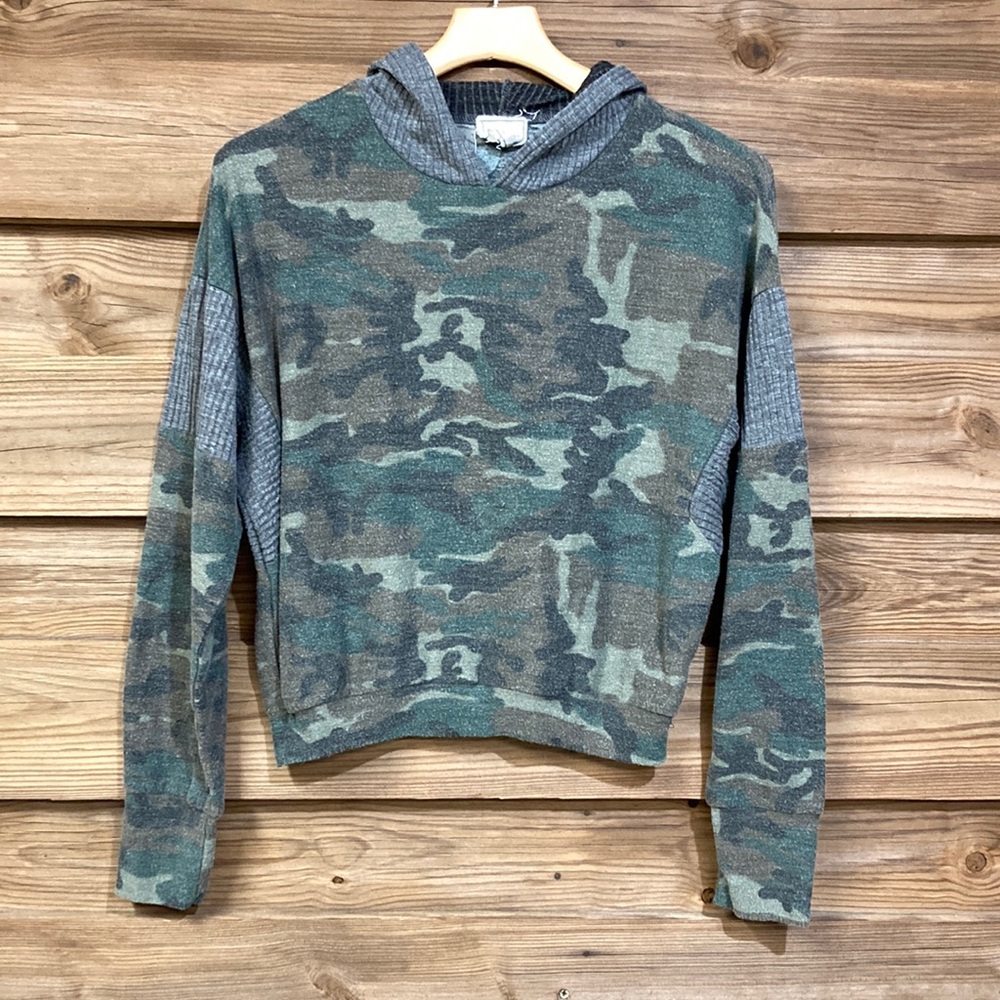 Buckle’s Modish Rebel Hooded Sweater